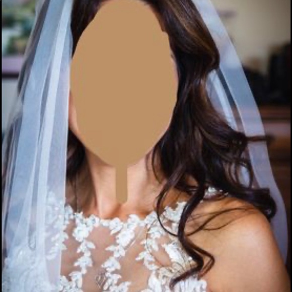 Wedding Dress 👀 | Maggie Sottero Size 4 (tag: Size 6) - Picture 7 of 13